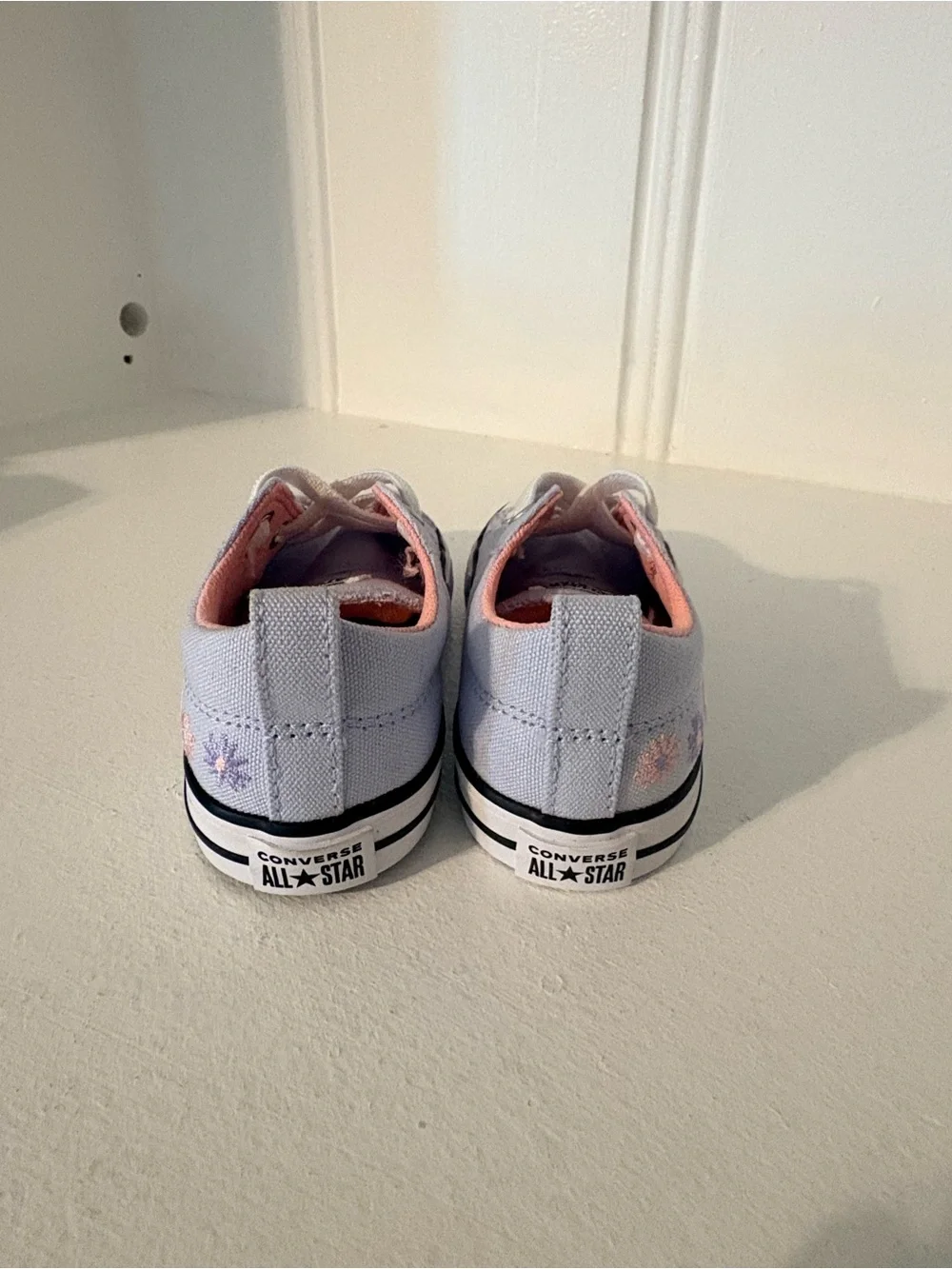 Converse Kids Lavender Canvas Low Top Sneakers with Pink Lining